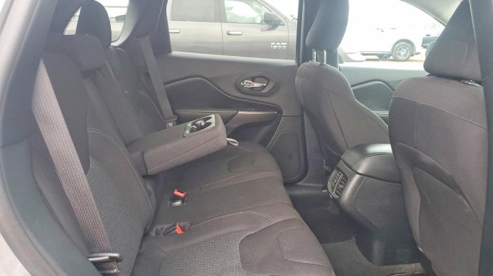 JEEP Cherokee Latitude 2020