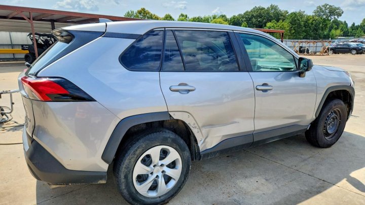 Toyota RAV4 Le 2023