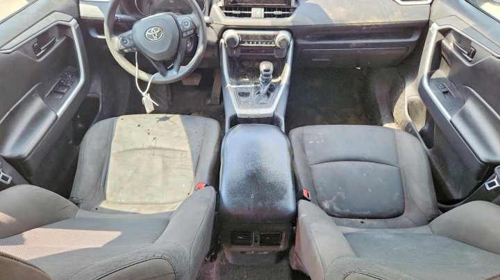 Toyota RAV4 Le 2023