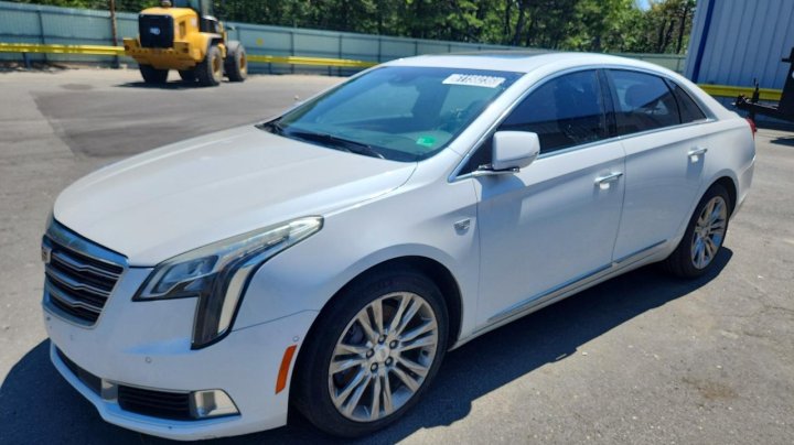 Cadillac XTS Luxury 2018