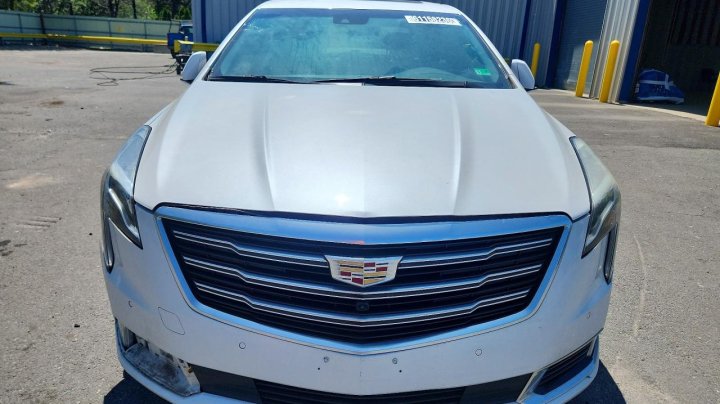 Cadillac XTS Luxury 2018