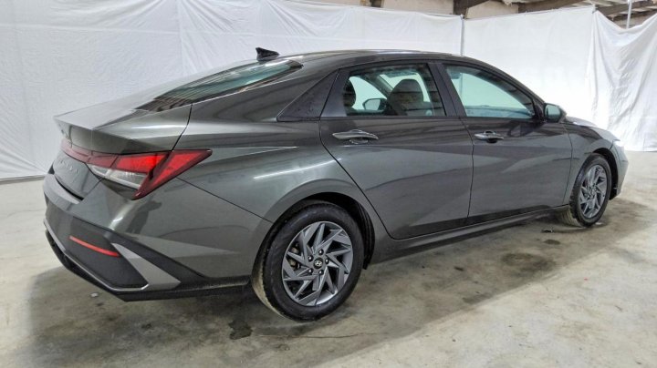 Hyundai Elantra Sel 2024