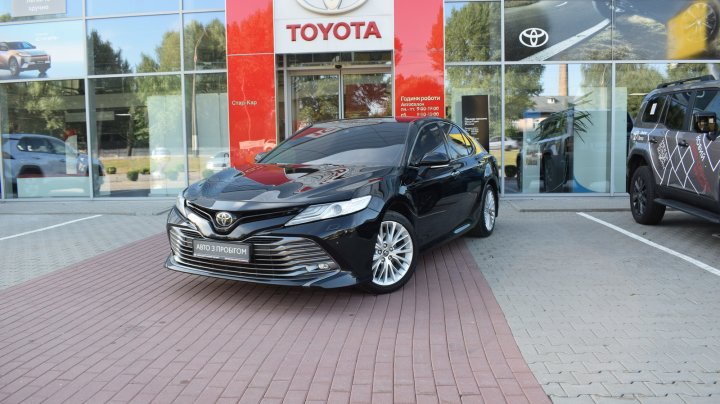 Toyota Camry Premium 2019