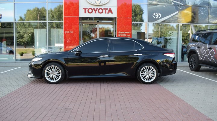 Toyota Camry Premium 2019
