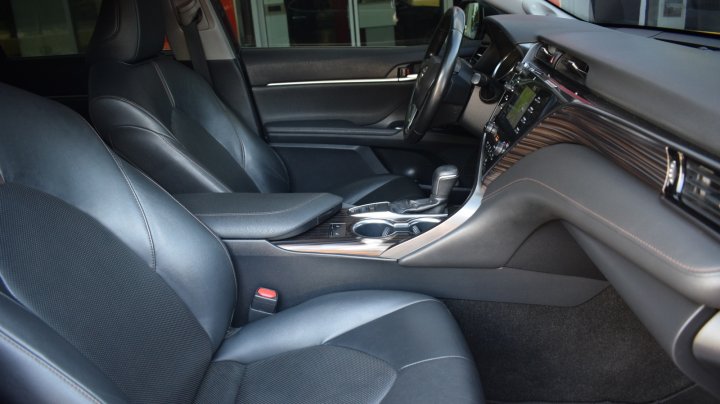 Toyota Camry Premium 2019