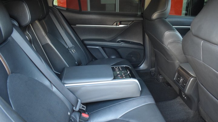 Toyota Camry Premium 2019