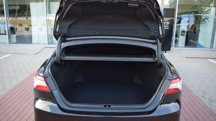 Toyota Camry Premium 2019