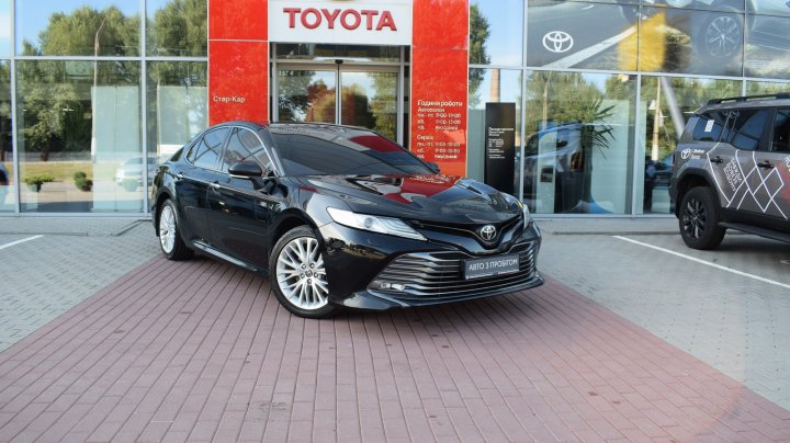 Toyota Camry Premium 2019