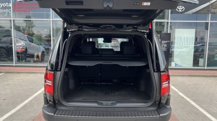 Toyota Land Cruiser Prado Prestige 2025