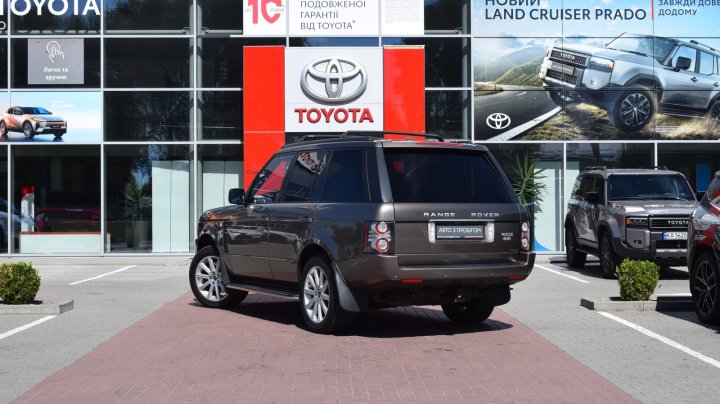 Land Rover Range Rover Premium 2012