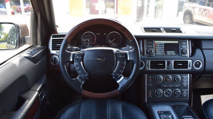 Land Rover Range Rover Premium 2012