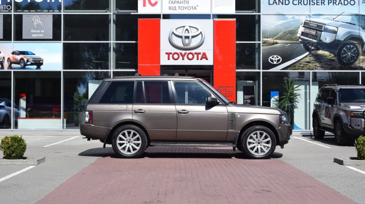 Land Rover Range Rover Premium 2012
