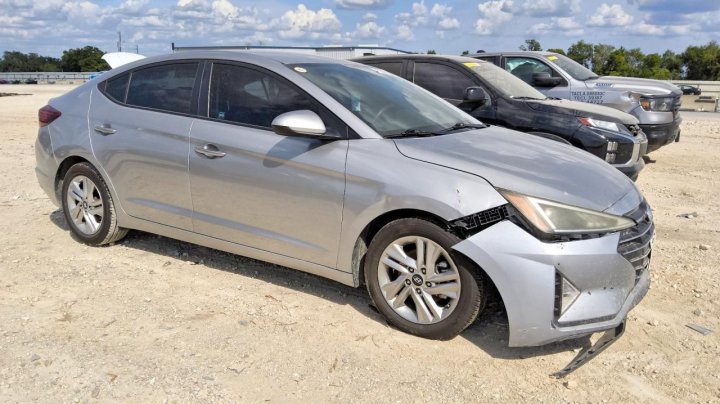 Hyundai Elantra Sel 2020
