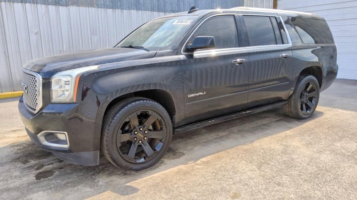GMC YUKON Xl Denali 2016