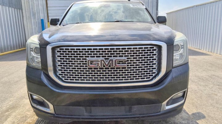 GMC YUKON Xl Denali 2016