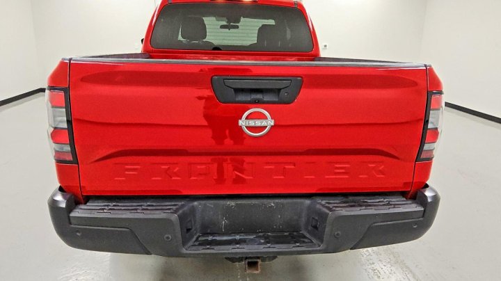 Nissan Frontier S 2024