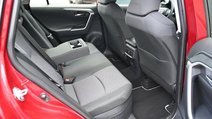 Toyota RAV4 Active 2019