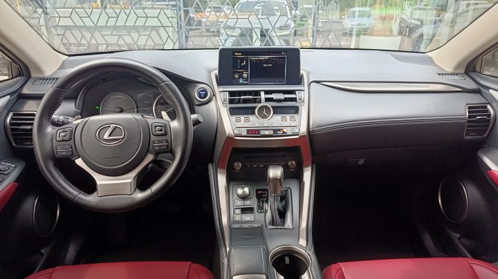 Lexus Nx Business + 2021