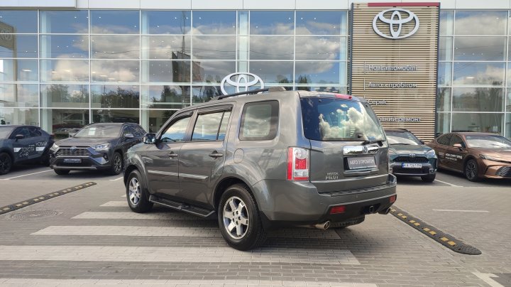 Honda Pilot Executive 2011