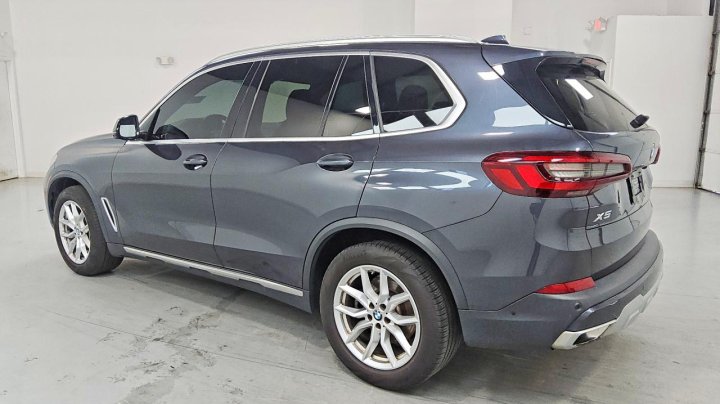 BMW X5 xDrive40i 2021