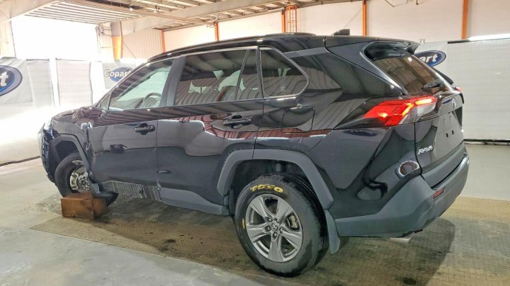 Toyota RAV4 Xle 2025
