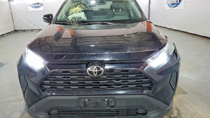 Toyota RAV4 Xle 2025