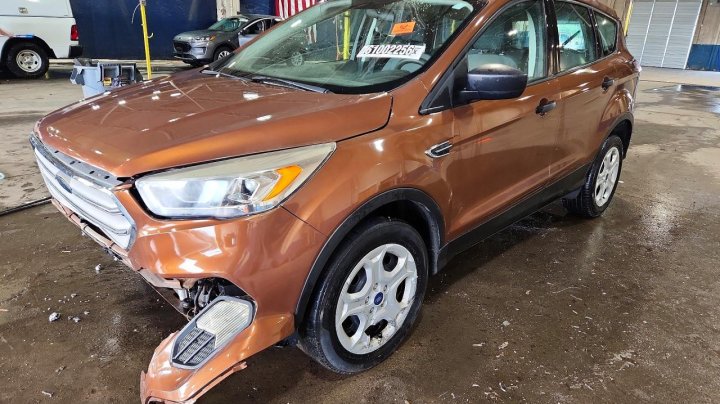 Ford Escape S 2017