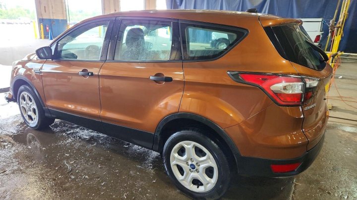 Ford Escape S 2017