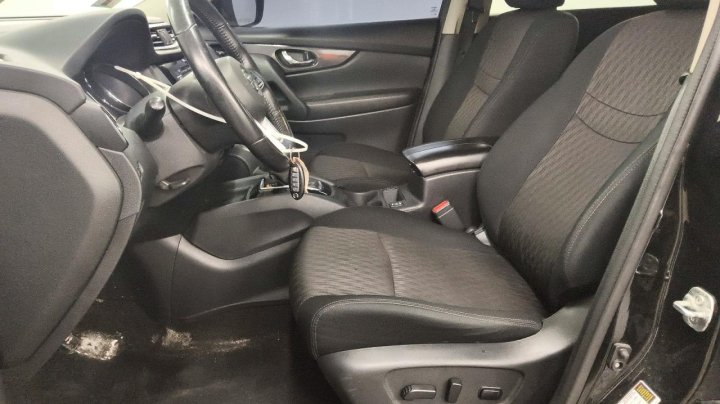 Nissan ROGUE Sv 2018