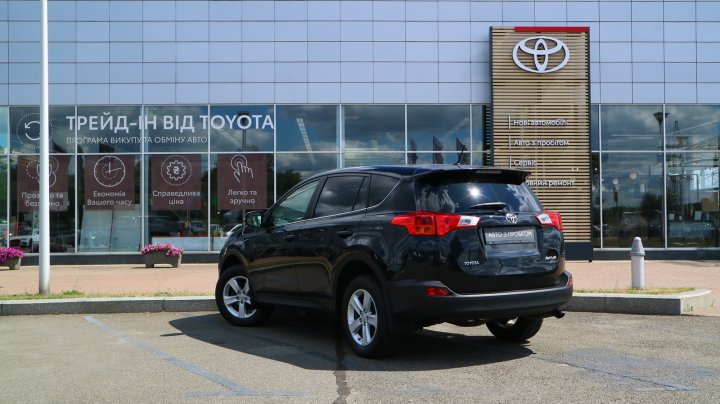 Toyota RAV4 Lounge 2013
