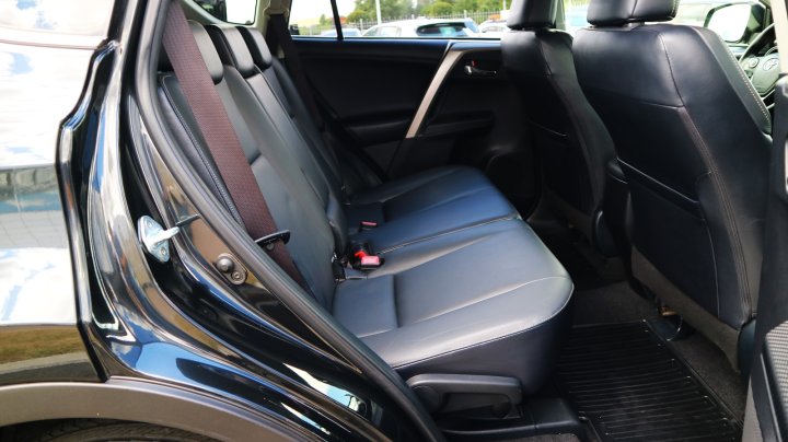 Toyota RAV4 Lounge 2013