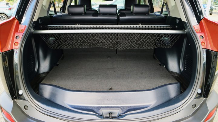 Toyota RAV4 Lounge 2013