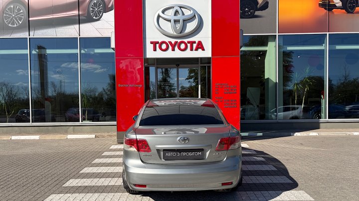 Toyota Avensis Prestige 2011