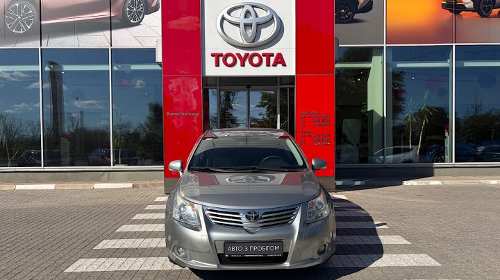 Toyota Avensis Prestige 2011