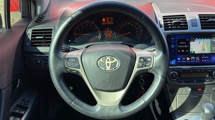 Toyota Avensis Prestige 2011