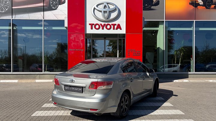 Toyota Avensis Prestige 2011