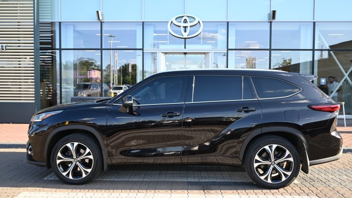 Toyota Highlander 2021