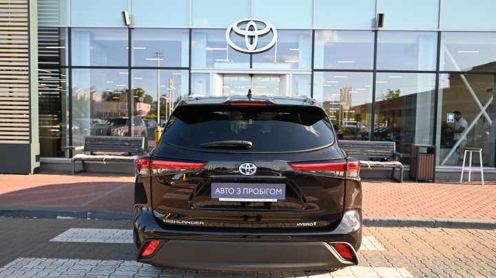Toyota Highlander 2021