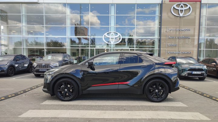 Toyota C-HR GR SPORT 2024