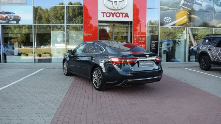 Інші Toyota Avalon Executive 2018