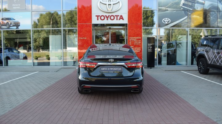 Інші Toyota Avalon Executive 2018