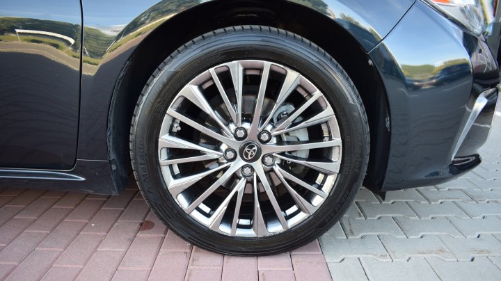 Інші Toyota Avalon Executive 2018