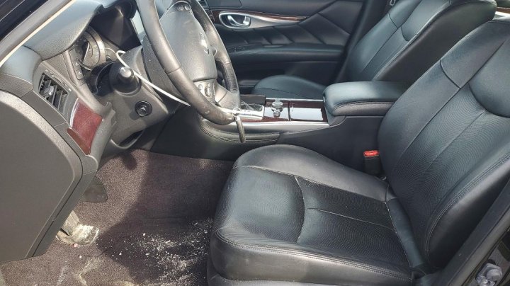 INFINITI Q70L 3.7 Luxe 2018