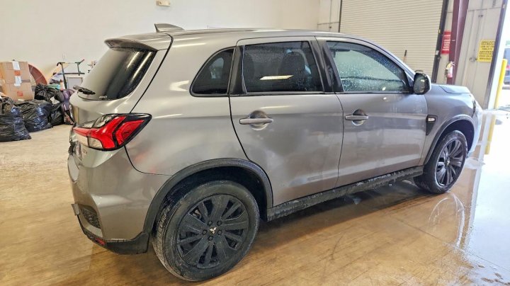 Mitsubishi Outlander Sport S 2024