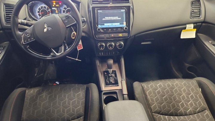 Mitsubishi Outlander Sport S 2024