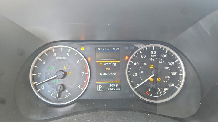Nissan Sentra S 2025