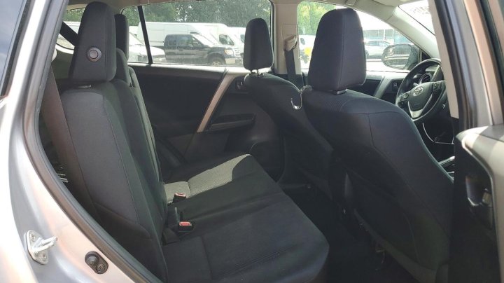 Toyota RAV4 Le 2018