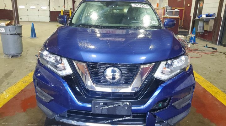 Nissan ROGUE Sv 2020