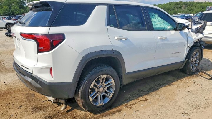 GMC TERRAIN Elevation 2026