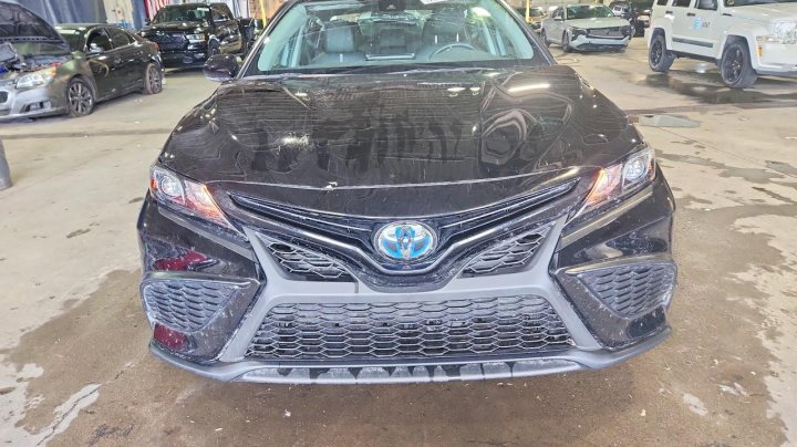 Toyota Camry Hybrid Se 2024